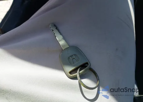 2002 Honda Cr-V Lx from USA, damaged, VIN JHLRD68432C025419